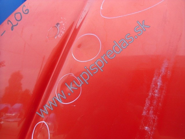 predná kapota na peugeot 206